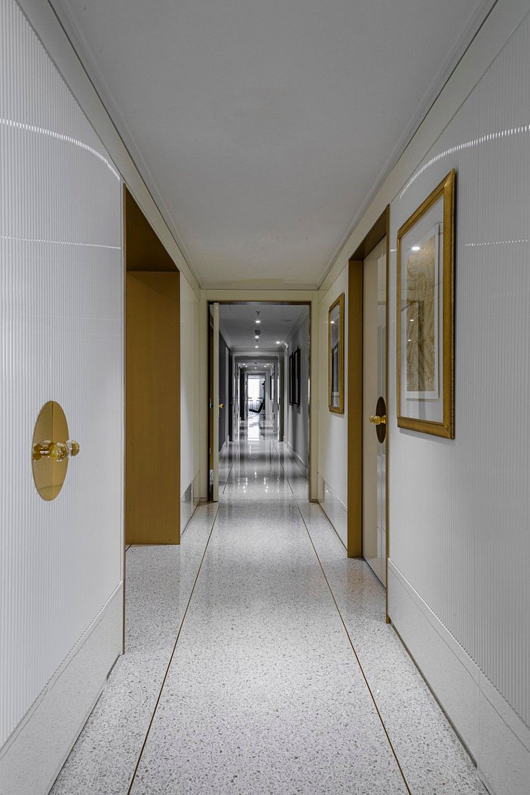 Azu060 - 1250 sqm luxury penthouse with terrace