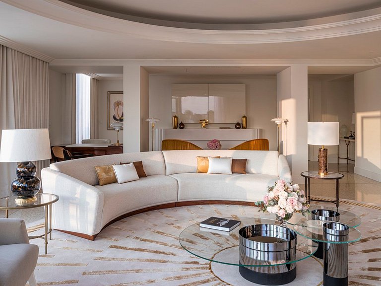 Azu060 - 1250 sqm luxury penthouse with terrace