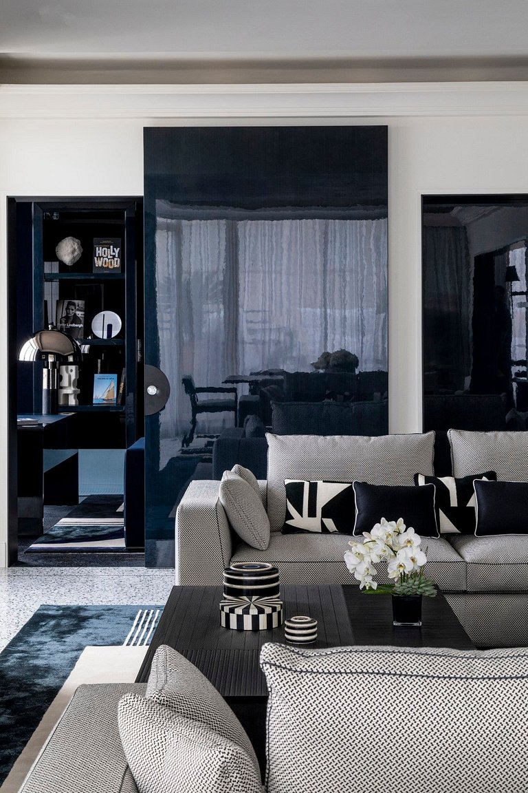 Azu060 - 1250 sqm luxury penthouse with terrace