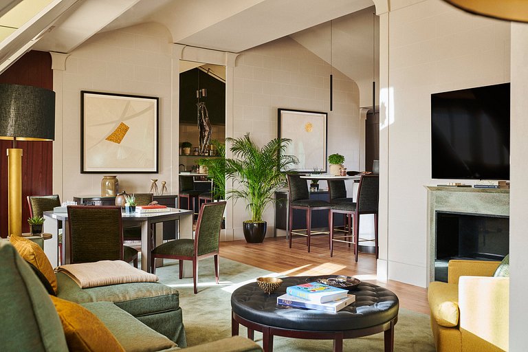 Par154 - Apartamento de lujo en um Palacio