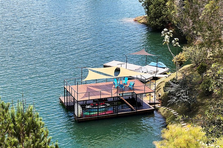 Med017 - Domo de madera con vista al lago en Guatapé