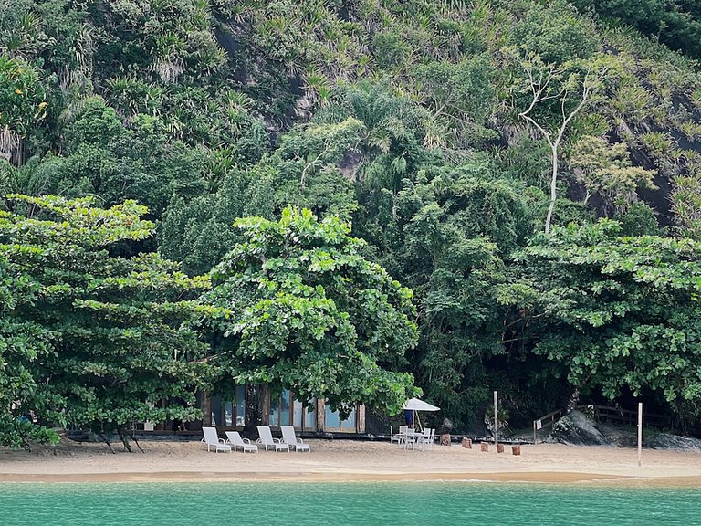 Pty015 - Private island in Paraty