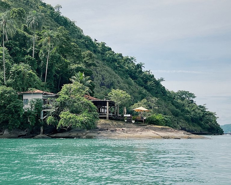 Pty015 - Private island in Paraty