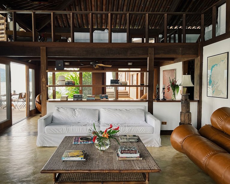 Pty015 - Private island in Paraty