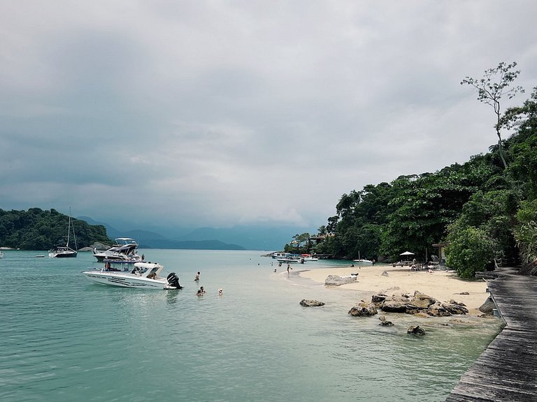 Pty015 - Private island in Paraty