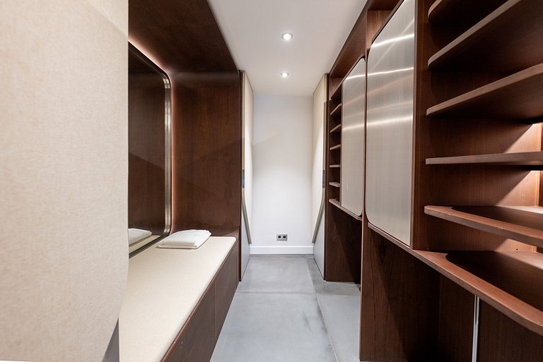 Par035 - Iconic luxury 2 bedrooms apartments