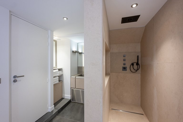 Par035 - Appartement de luxe iconique de 2 chambres