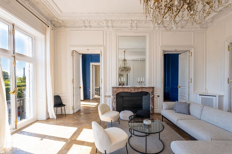 Par177 - Appartement spacieux sur Rivoli