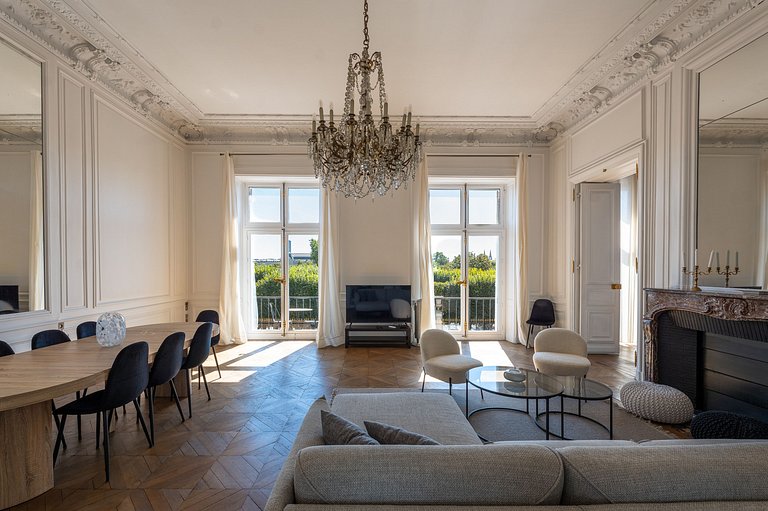 Par177 - Appartement spacieux sur Rivoli