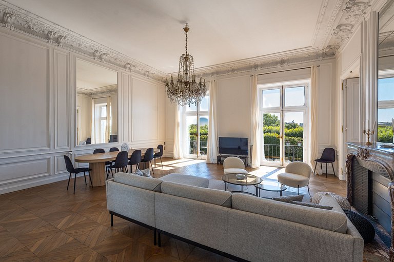 Par177 - Appartement spacieux sur Rivoli