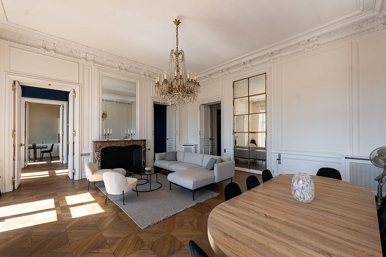 Par177 - Appartement spacieux sur Rivoli