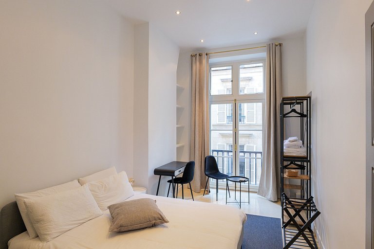 Par177 - Spacious apartment on Rivoli