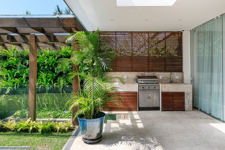 Rio010 - Demeure en bord de mer à Leblon