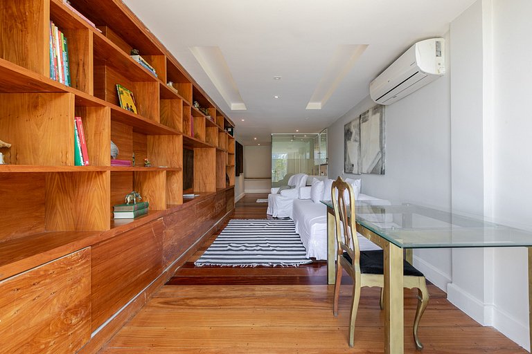 Rio010 - Mansão beira-mar em Leblon