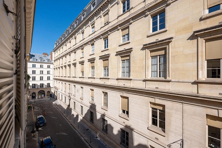 Par044 - Appartement dans le quartier de Vendôme