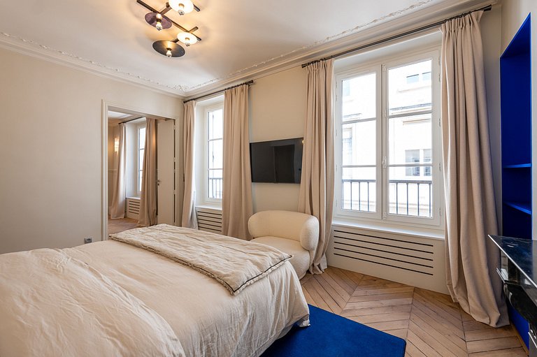 Par044 - 3 bedroom apartment next Vendôme