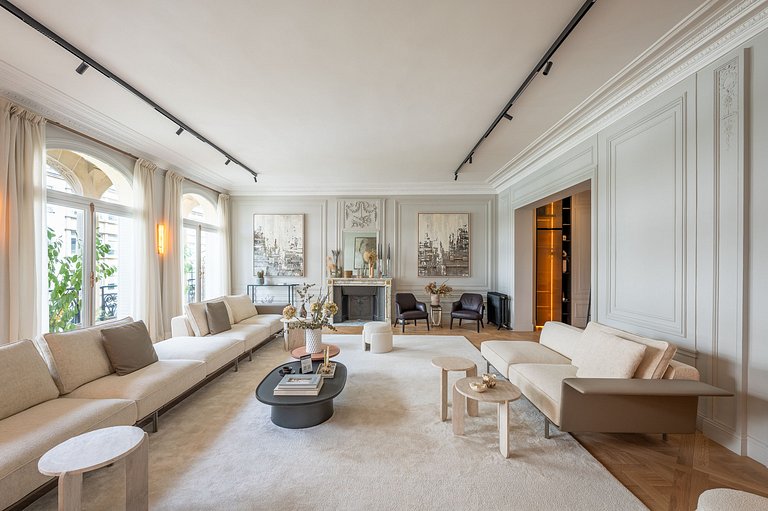 Par072 - Luxury 5 bedroom apartment in Chaillot