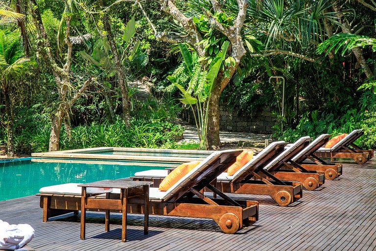Pty008 - Luxury beachfront villa in Paraty