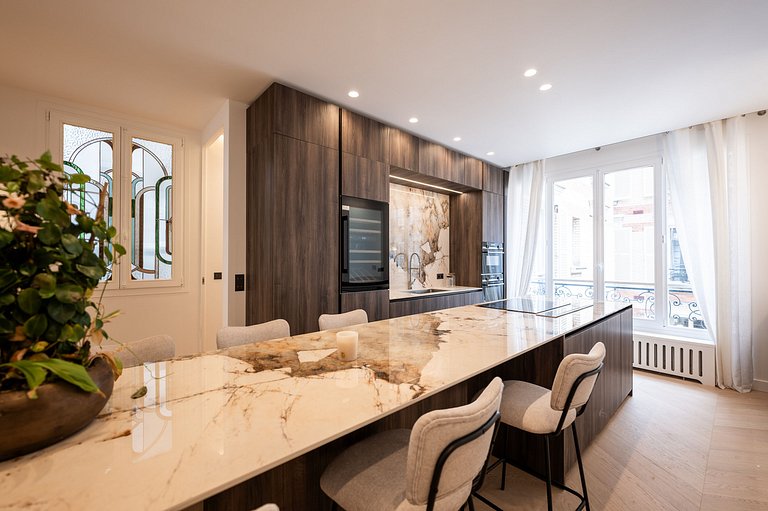 Par232 - Beautiful 2 bedroom apartment