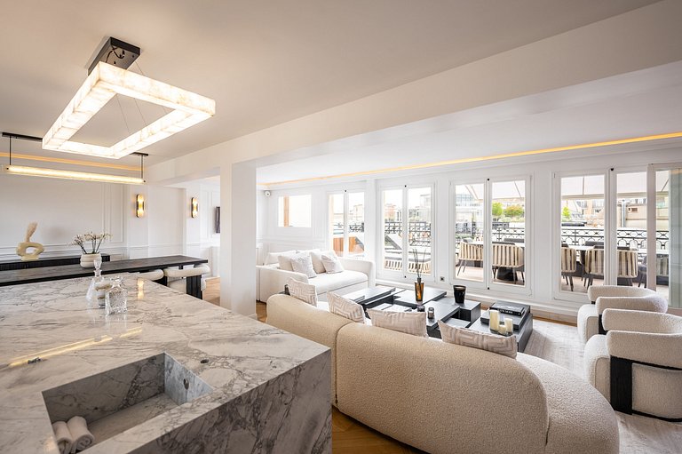 Par305 - Appartement de prestige dans le 8ème