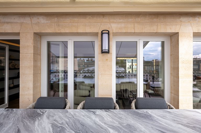 Par305 - Appartement de prestige dans le 8ème