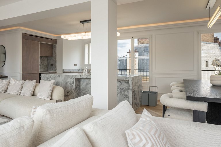 Par305 - Appartement de prestige dans le 8ème