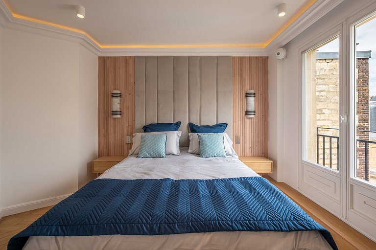 Par305 - Appartement de prestige dans le 8ème