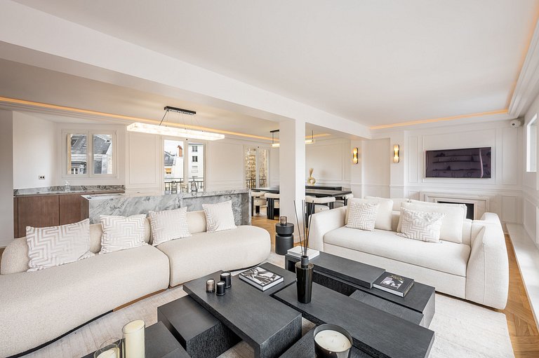 Par305 - Luxury penthouse in Paris 8
