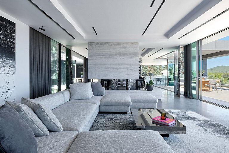 Ibi008 - Amazing 10 bedroom villa
