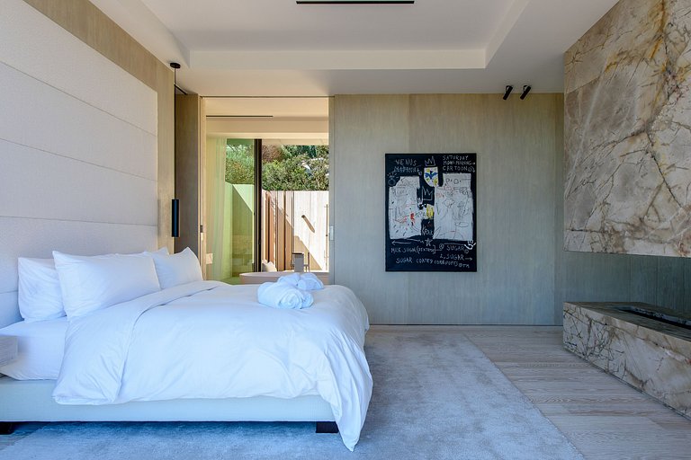 Ibi008 - Amazing 10 bedroom villa