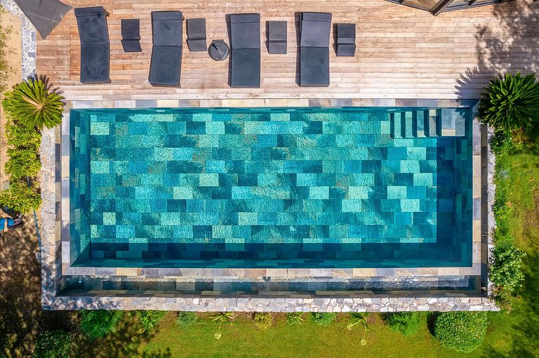 Cor001 - Luxury Contemporary Villa in Corsica
