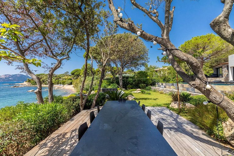 Cor001 - Luxury Contemporary Villa in Corsica