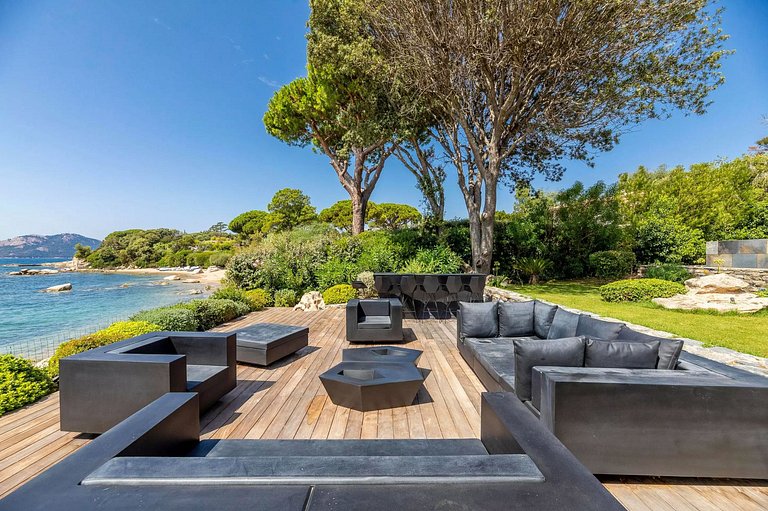Cor001 - Luxury Contemporary Villa in Corsica