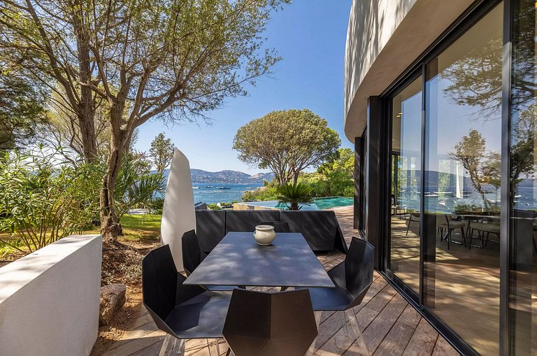Cor001 - Luxury Contemporary Villa in Corsica