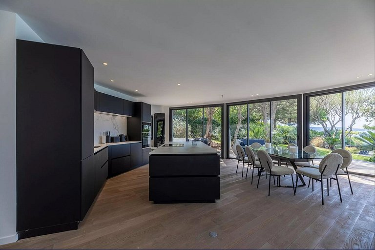 Cor001 - Luxury Contemporary Villa in Corsica