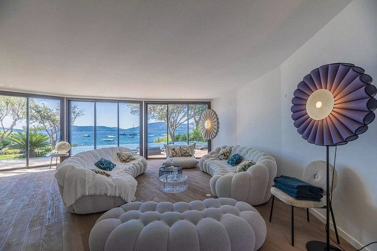 Cor001 - Luxury Contemporary Villa in Corsica