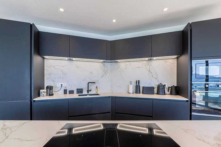 Cor001 - Luxury Contemporary Villa in Corsica