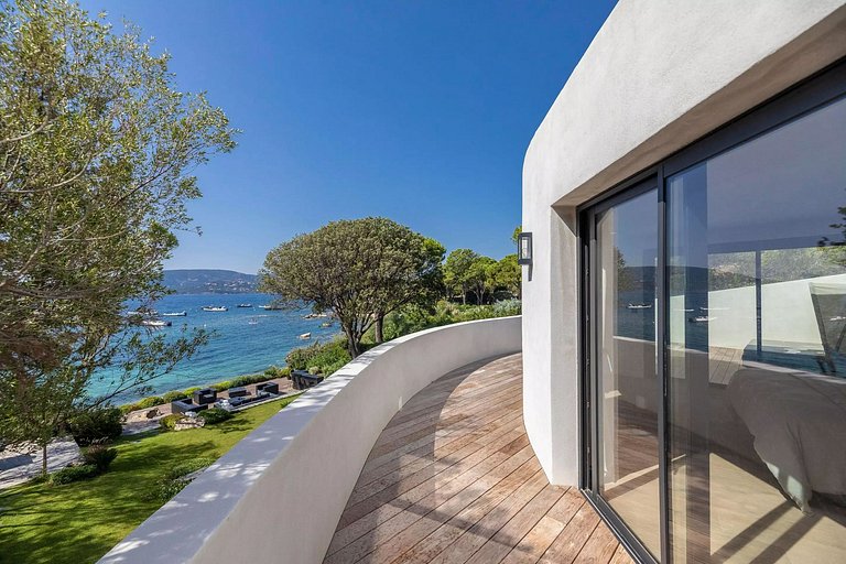 Cor001 - Luxury Contemporary Villa in Corsica