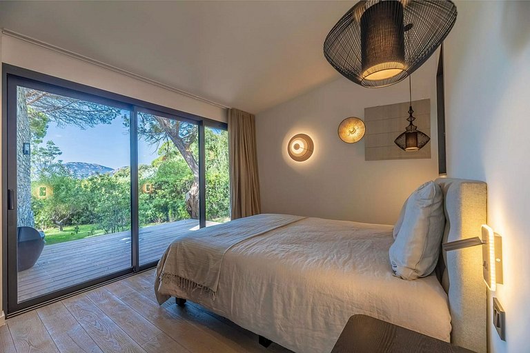 Cor001 - Luxury Contemporary Villa in Corsica