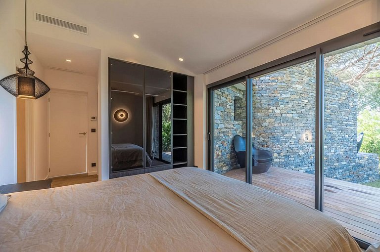 Cor001 - Luxury Contemporary Villa in Corsica