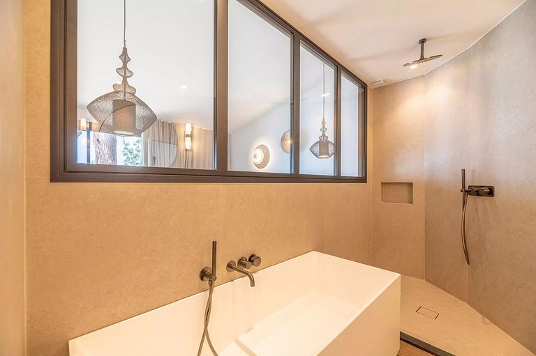 Cor001 - Luxuosa Villa Contemporânea na Corsica