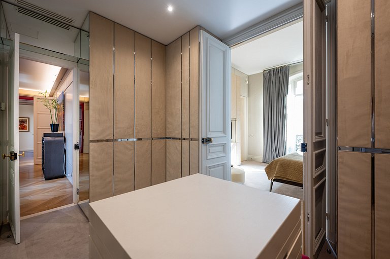 Par070 - Apartamento de luxo em Saint Germain