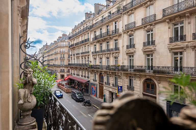 Par190 - Appartement de réception - Triangle d'Or