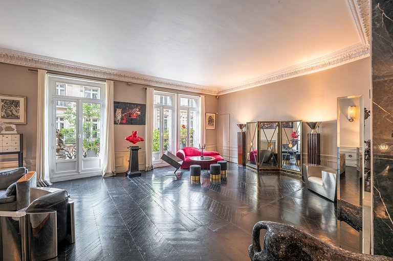 Par190 - Appartement de réception - Triangle d'Or