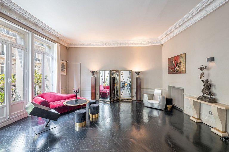 Par190 - Appartement de réception - Triangle d'Or