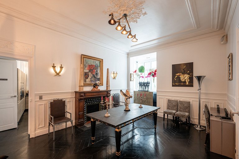 Par190 - Appartement de réception - Triangle d'Or