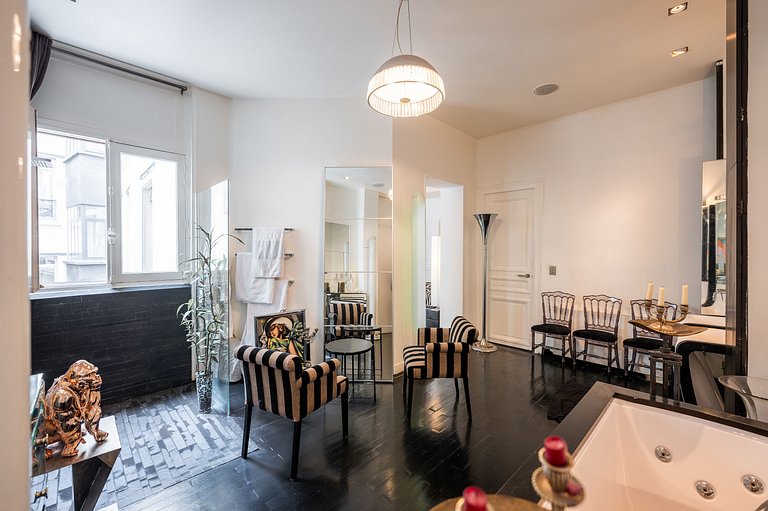 Par190 - Apartamento de recepción en Paris 8