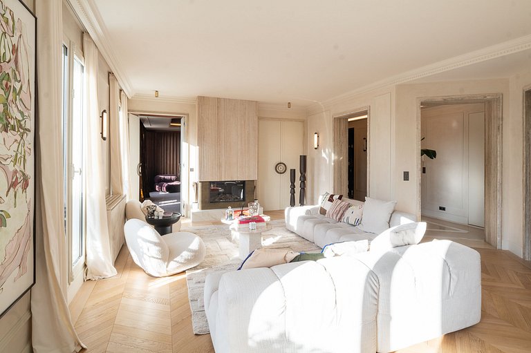 Par057 - Penthouse de lujo en el corazon de Paris