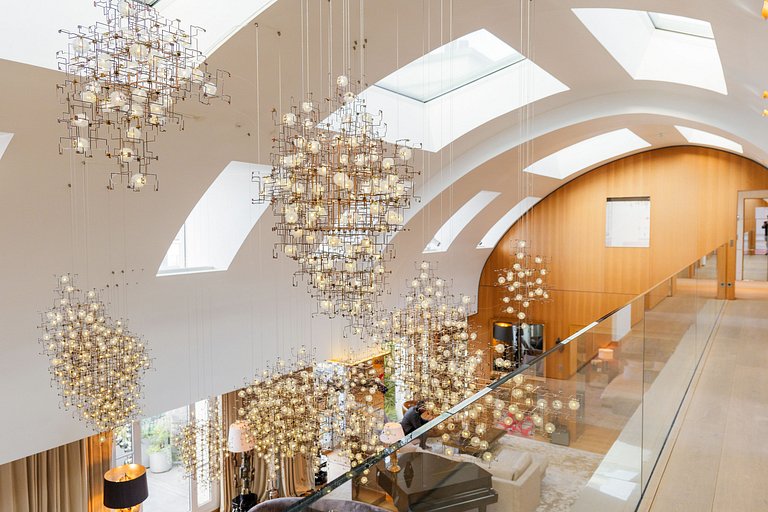 Par007 - Cobertura única no topo de um Palácio