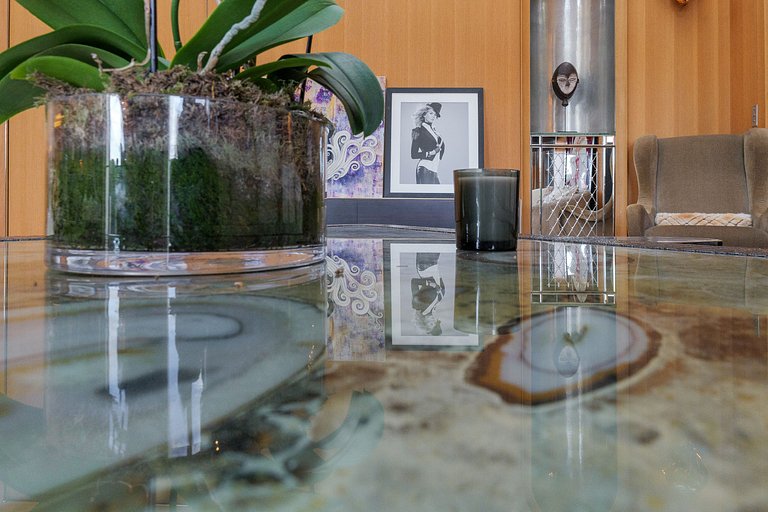 Par007 - Penthouse unique au sommet d'un Palace